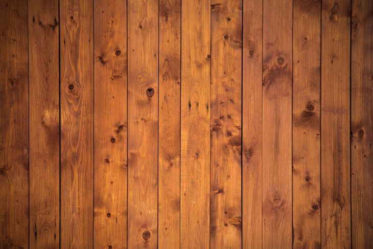 Jak zamontować podłogi drewniane?